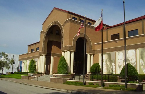 Texas Medical Center House | Pleasant Stay, Convenient Location! 3 Modern Units, Close to Museum District