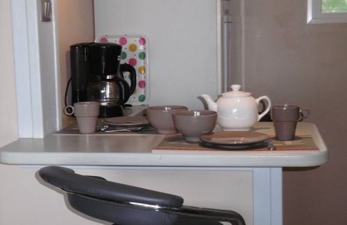 Saint-Pierre De La Reunion Apartment | Pleasant studio near beach and shops in Terre Sainte