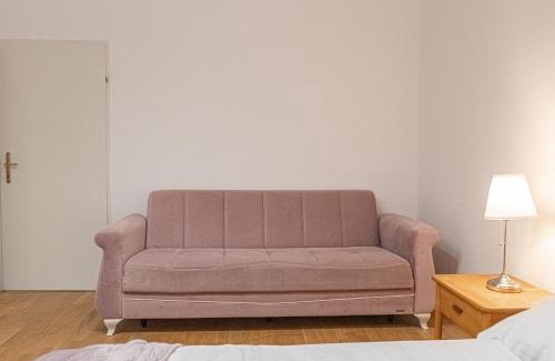 Neulerchenfeld Apartment | Pleasing 2BR Apt.-Perfect for Longstays