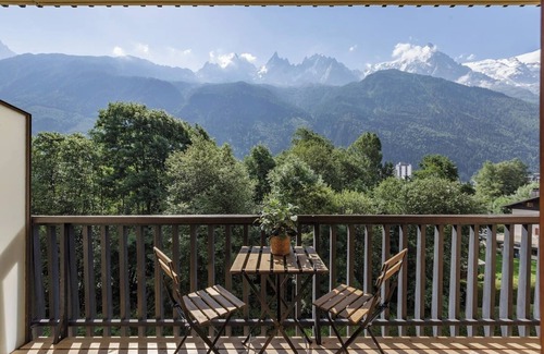 Chamonix City Centre Apartment | Plein Sud - Apart 2CH Vue Mt Blanc | Parking | Balcon | Calme