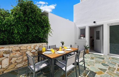 Naousa Apartment | Plori Suite 3