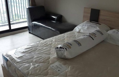 Bang Rak Phatthana Apartment | Plum condo westgate