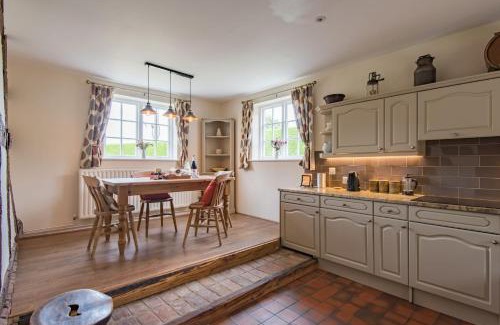 Dargate House | Plum Pudding Cottage by Bloom Stays