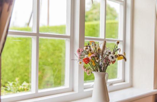 Dargate House | Plum Pudding Cottage by Bloom Stays