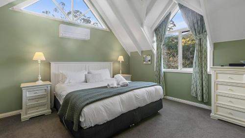 Apollo Bay Apartment | Plum Tree Cottage