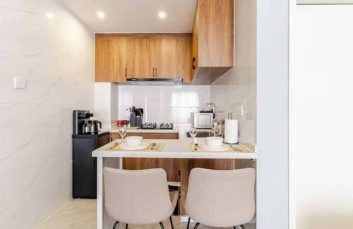 Kilimani Apartment | Plushy Nivla haven with pool+gym+mini mart yaya