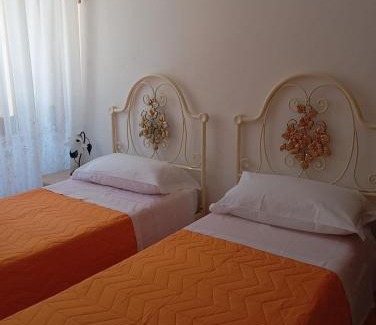 Cuglieri Apartment | PM 135 Corso Umberto Guest House