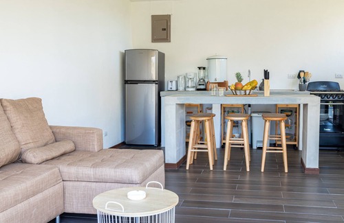 Manzanillo Cabin | Pocho T Room #2