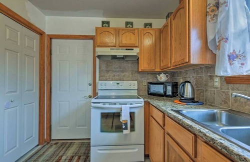 Mount Pocahontas House | Pocono Tara - 3BR Home - Near Skiing & Lakes!