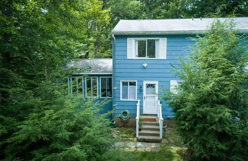 Tobyhanna Apartment | Poconos Retreat A Vintage Gem