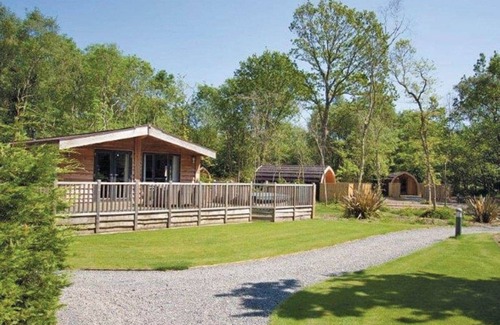 Alford Cottage | Pod with one double.