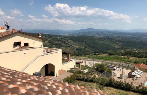 Riparbella Apartment | PoggioDiNocola - CasaNocolino AgriTurismo Appartments Tuscany
