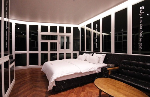 Pohang Hotel | Pohang Haedo-dong New Bom Stay