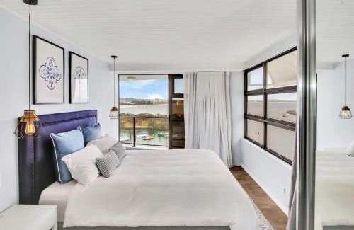 Buddina Apartment | Point Break - Sea & River Views, Nature & Relax