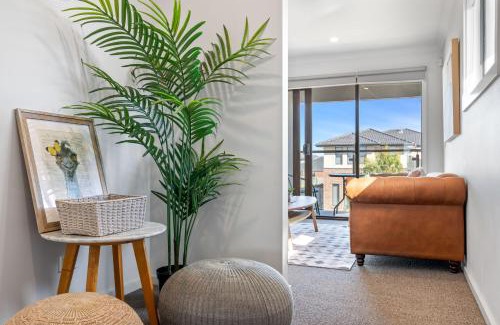 Point Cook House | Point Cook's Spacious and Comfy 4BR/3BA Haven!