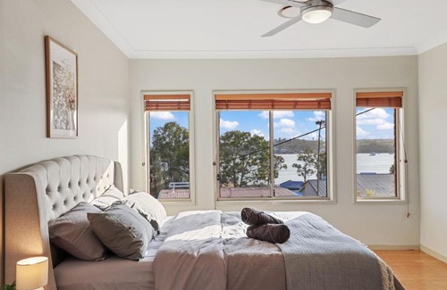 Fishing Point House | Point Panorama
