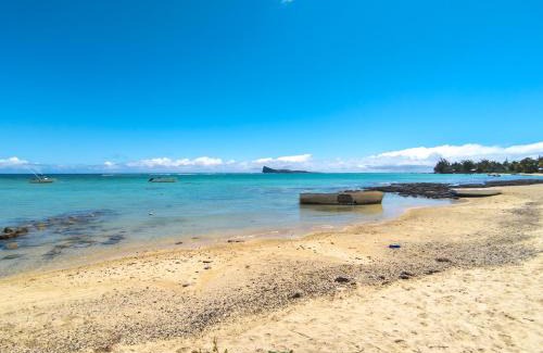 Pereybere Apartment | Pointe d'Azur Sea-View Apartment with LOV