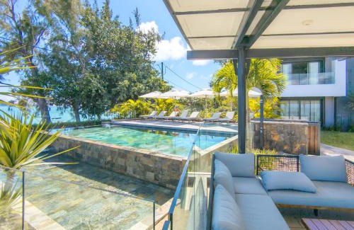 Pereybere Apartment | Pointe d'Azur Sea-View Apartment with LOV