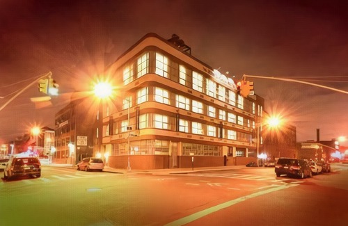 Williamsburg Hotel | Pointe Plaza Hotel New York