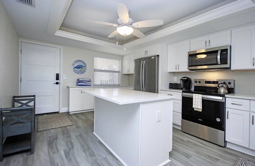 Sanibel House | Pointe Santo E26: Your Rejuvenated Gulf-Front Escape on Sanibel