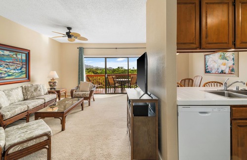 Bayview Condo | Poipu Kai Makanui 422 - Two-bedroom Garden View condo on the island of Kaua'i.