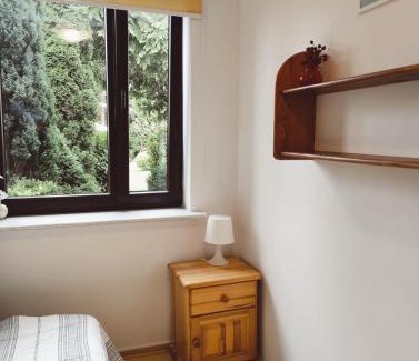 Ustka House | Pokoje z łazienkami Obiekt "PRZY ŻEGLARZY"