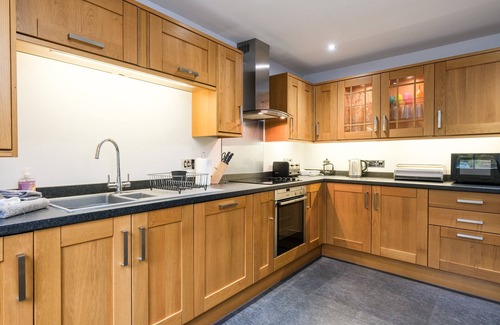 Charlestown Cottage | POLDARK COTTAGE, family friendly, with open fire in Charlestown