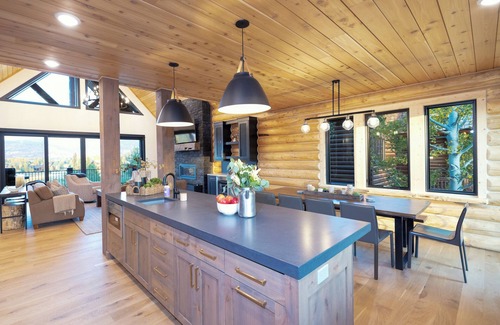 Victor House | Pole Canyon Cabin Mountain Modern Sophisticated Luxury in Victor ID w/Loft