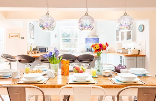 Swanage Cottage | POLLY'S FOLLY, family friendly, country holiday cottage in Swanage