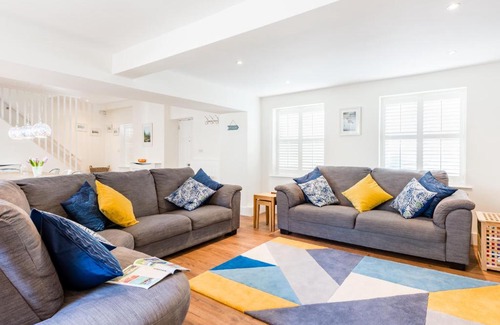 Swanage House | Polly's Folly