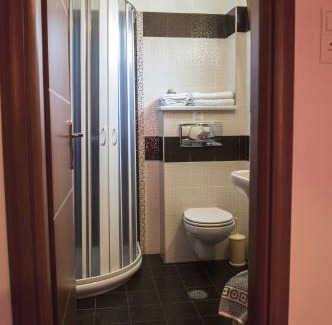 Kamari Hotel | Polydefkis Hotel