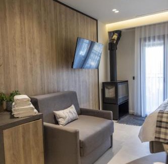 Kalambaka Apartment | Polyzos Luxury Suites Meteora #8 - Adults Friendly