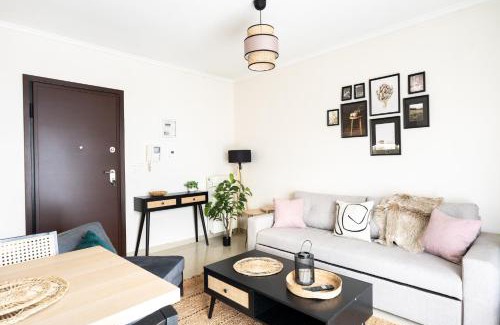 Thessaloniki Apartment | Pomegranate Luxury Penthouse Maisonette with Stunning Terrace #Free Parking# by BiNoBi!