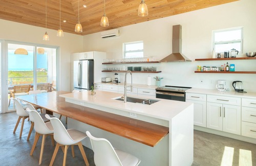 Long Bay Hills House | Ponciana House Ridgetop Sea View with Pool
