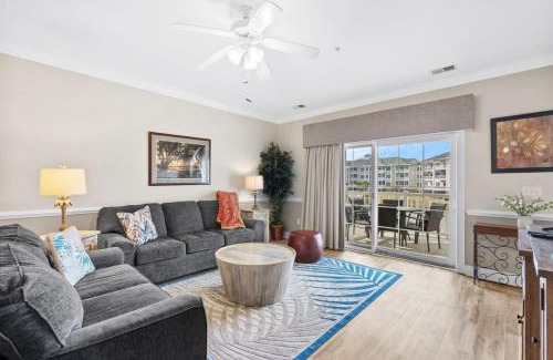 Central Myrtle Beach House | Pond View Natural Light Short Drive To Ocean
