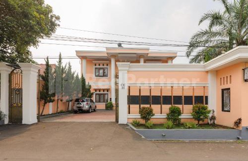 Bogor Tengah Hotel | Pondok Cimanggu Syariah Mitra RedDoorz