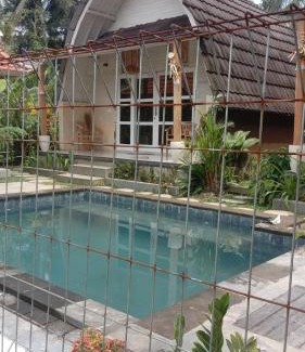 Melayang Cabin | Pondok D Angga Tampaksiring