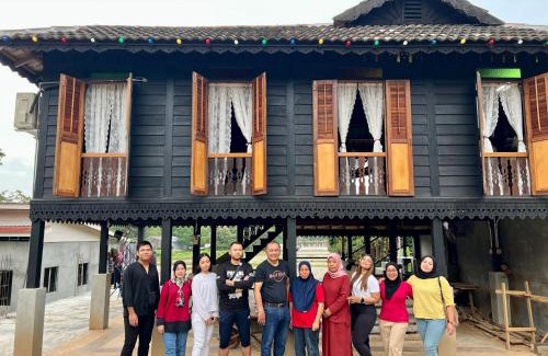 Kampung Kedawang House | Pondok Panglima Awang
