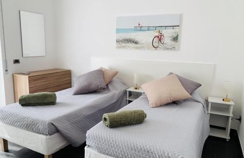 Quartiere XXXIII Lido di Ostia Ponente Apartment | Pontile di Ostia Rutilio Namaziano Flat