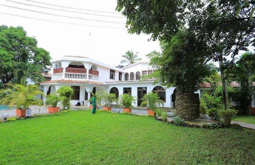 Nyali Apartment | Pontoon Residence & Suites