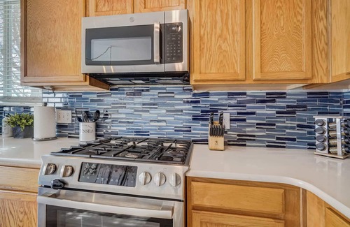 Colorado Springs House | Pony Meadows! Family Escape with BBQ & Workspace