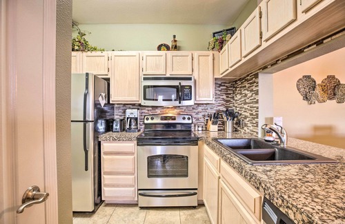 Foothills Condo | Pool Access, Balcony: Relaxing Phoenix Retreat