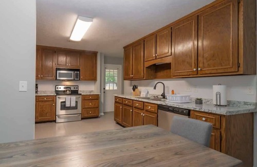 Columbus House | Pool, Fenced Yard, & Patio! Ventura Vista Retreat