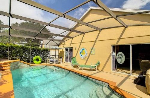 Weston Hills House | Pool Home Whot Tub Near Park Low Rates 922-930