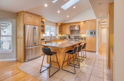 Sebastopol Cottage | Pool + Hot Tub + Firepit + Game Room Minutes From Sebastopol & Russian River Baker Lane Retreat