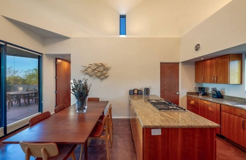 Tucson House | Pool & Hot Tub/Mountain Views/3 BR/Stunning