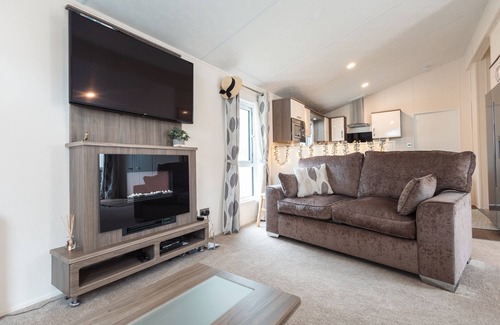 Mudeford House | Pool Lodge - A spacious lodge close to the pool on Sandhills Holiday Park