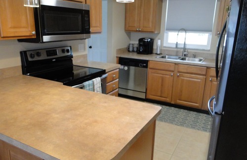 Cypress Lakes Estates House | Pool Paradise Central - Cozy 3 BR, 2 Bathroom home with heated pool & lanai