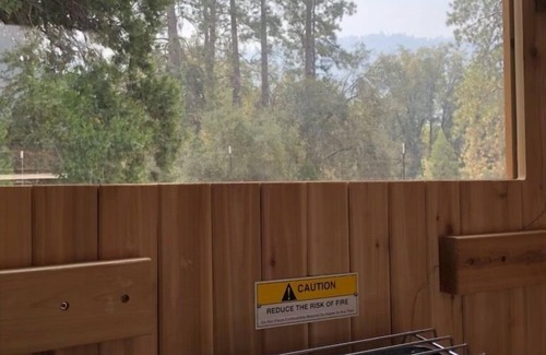 Oakhurst Villa | Pool*Sauna*HotTub*Theater*Bar*Pickleball*Volleyball