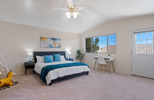 Linda Vista Ridge House | Pool-side Wonderland with Ping-Pong & Mountain Views